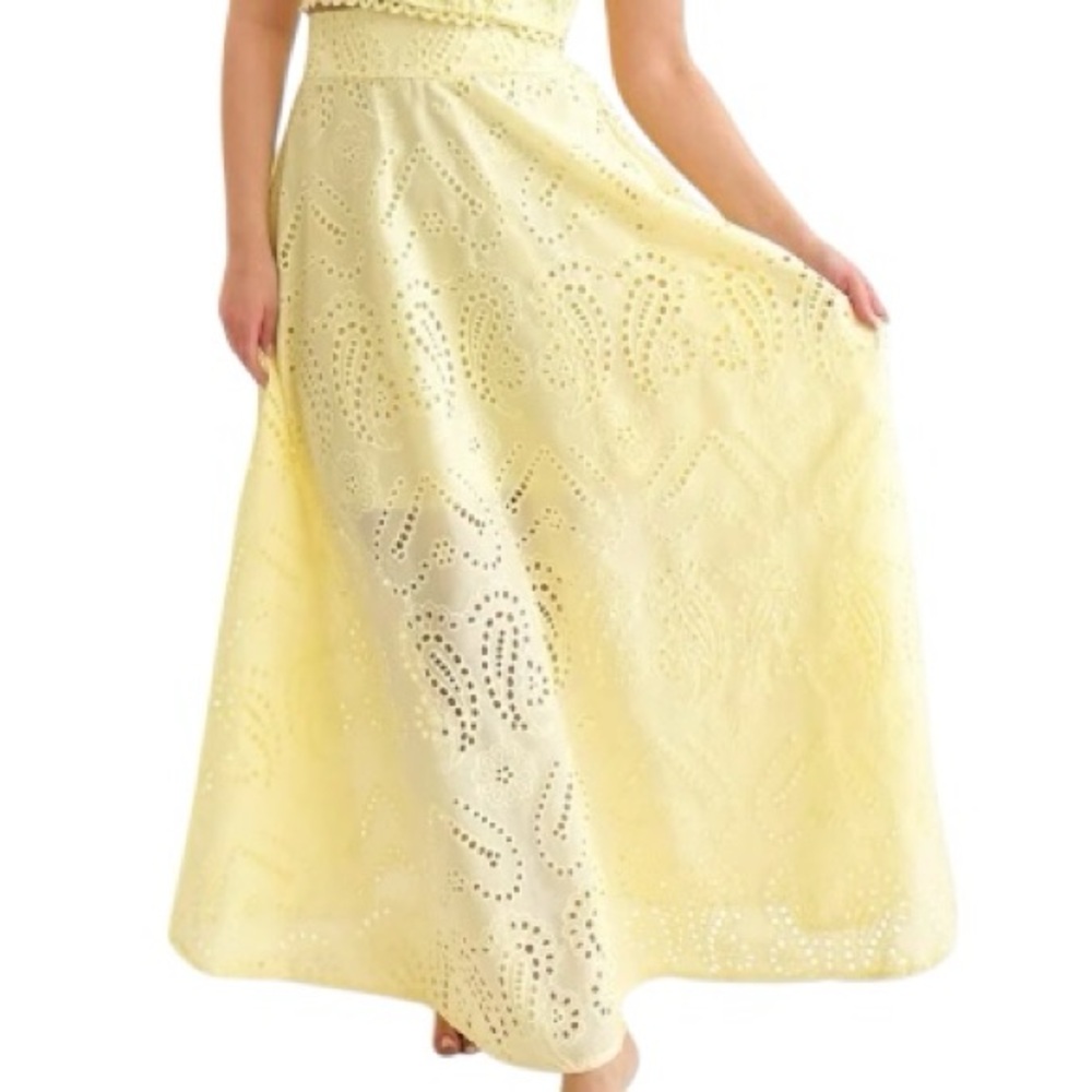 Eyelet Maxi Skirt Size Small Yellow Flowy Cottagecore Prairie Feminine Wedding